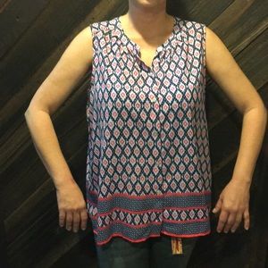 A Liz Claiborne’s sleeveless shirt